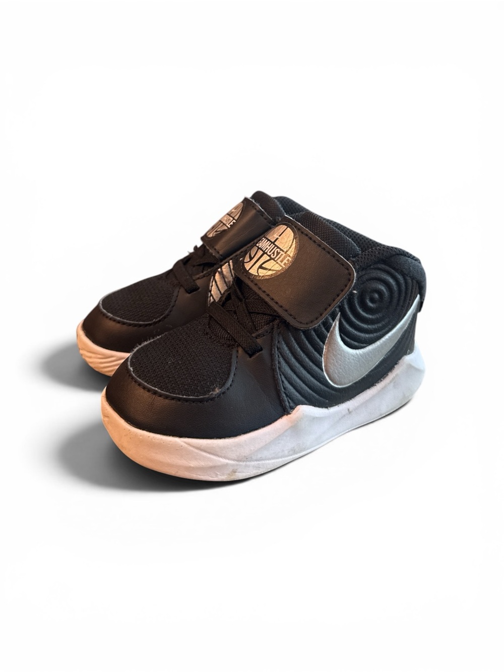 Nike Team Hustle D 9 (TD) Black/Metallic Silver AQ4226-001 Toddler Size 6C